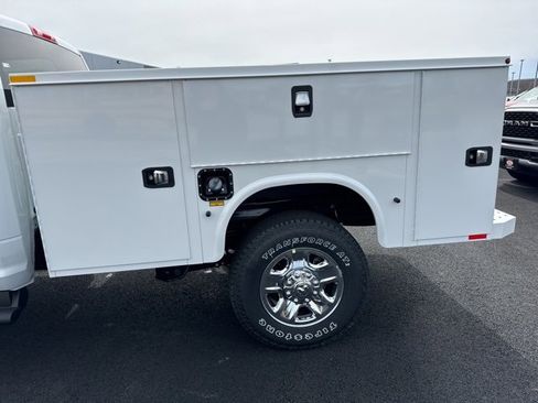 New 2024 RAM 2500 Tradesman w/ Chrome Appearance Group image 6