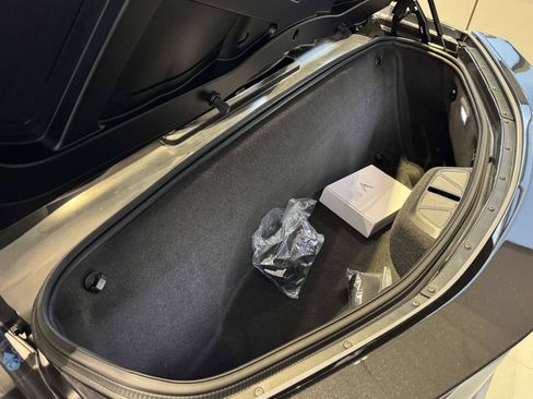 Used 2024 Chevrolet Corvette Stingray Premium Conv w/ Battery Protection Package RWD image 17