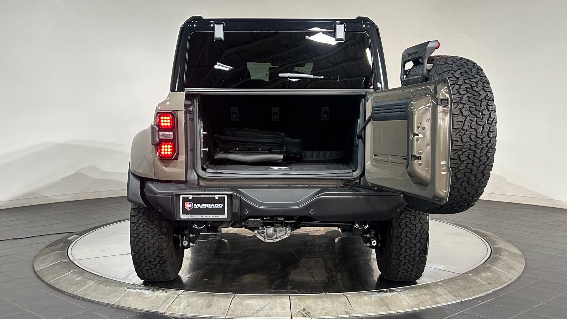 New 2026 Ford Bronco Raptor w/ Interior Carbon Fiber Pack AWD/4WD image 36