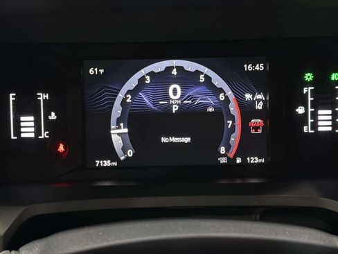 Used 2025 Toyota 4Runner SR5 AWD/4WD image 25
