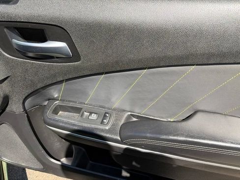 Used 2019 Dodge Charger SXT RWD image 36
