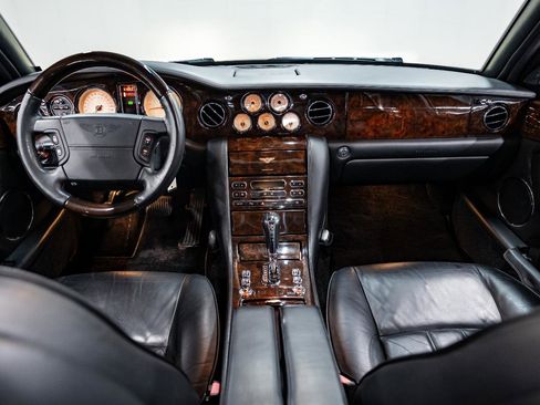 Used 2005 Bentley Arnage R RWD image 5