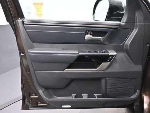 Used 2024 Toyota Tundra Limited image 9