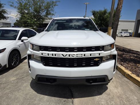 Used 2021 Chevrolet Silverado 1500 Custom AWD/4WD image 2