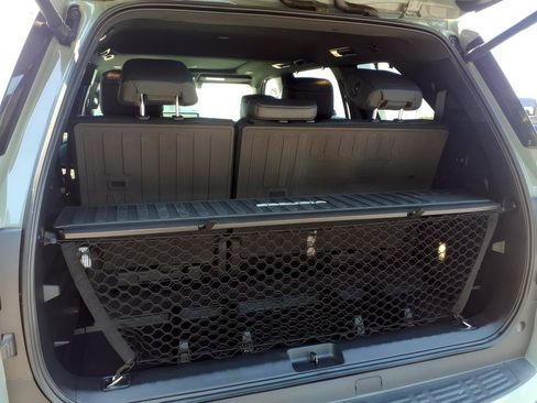 Used 2024 Toyota Sequoia Platinum AWD/4WD image 5