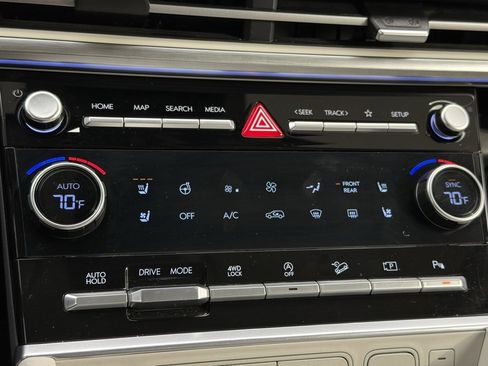 Used 2024 Hyundai Santa Fe Calligraphy image 15