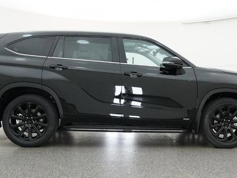 New 2026 Toyota Highlander XLE AWD/4WD image 30
