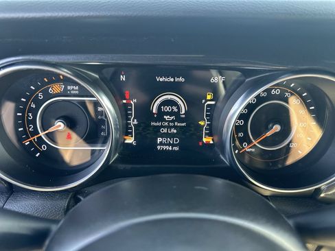 Used 2022 Jeep Wrangler Unlimited Sport AWD/4WD image 15