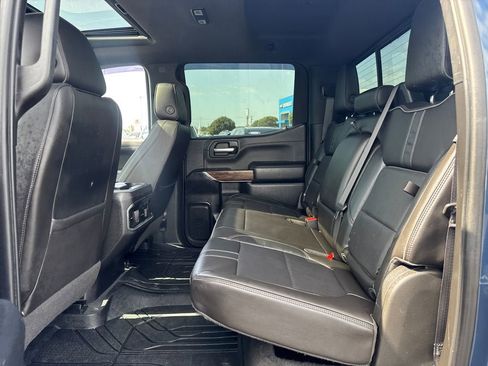 Used 2019 Chevrolet Silverado 1500 High Country w/ Technology Package AWD/4WD image 16