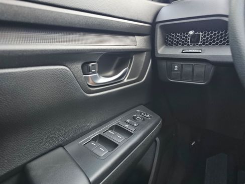 Certified 2025 Honda CR-V LX image 33
