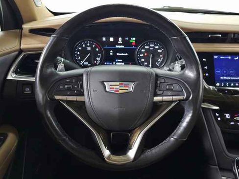Used 2021 Cadillac XT6 Sport w/ Platinum Package image 21