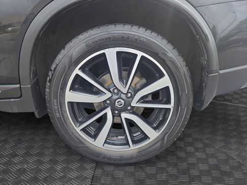 Used 2018 Nissan Rogue SL w/ Premium Package AWD/4WD image 36