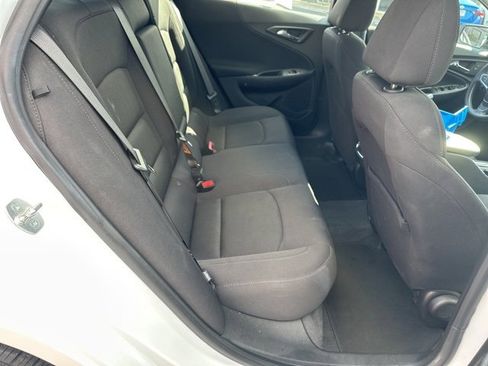 Used 2024 Chevrolet Malibu LT image 32