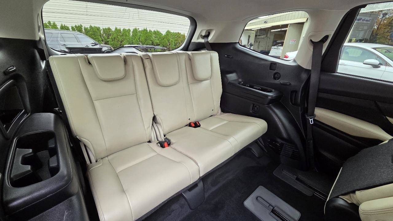 Used 2022 Subaru Ascent Limited AWD/4WD image 17