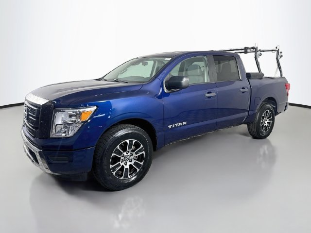 Used 2022 Nissan Titan SV RWD image 4