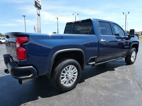 Certified 2022 Chevrolet Silverado 2500 High Country w/ Z71 Off-Road Package AWD/4WD image 5