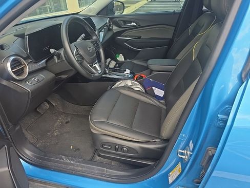 Used 2025 Chevrolet Trax ACTIV w/ Driver Confidence Package FWD image 13