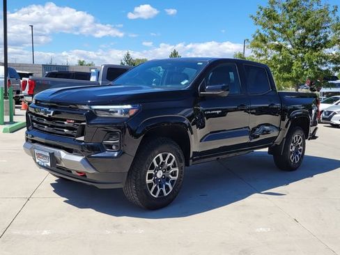 Used 2023 Chevrolet Colorado Z71 w/ Z71 Convenience Package 2 AWD/4WD image 4
