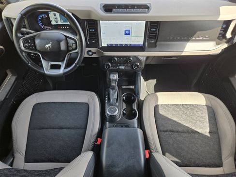 Used 2022 Ford Bronco Wildtrak AWD/4WD image 21