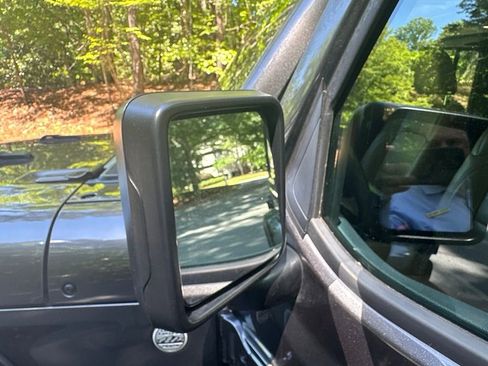 Used 2021 Jeep Wrangler Unlimited Sahara AWD/4WD image 12