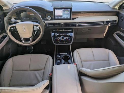 Used 2022 Lincoln Corsair Reserve w/ Luxury Package image 18