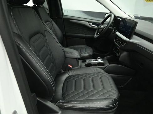 Certified 2024 Ford Escape Base w/ PHEV Premium Package image 27