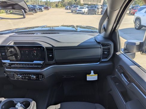 New 2026 GMC Sierra 2500 SLE w/ SLE Value Package; image 4