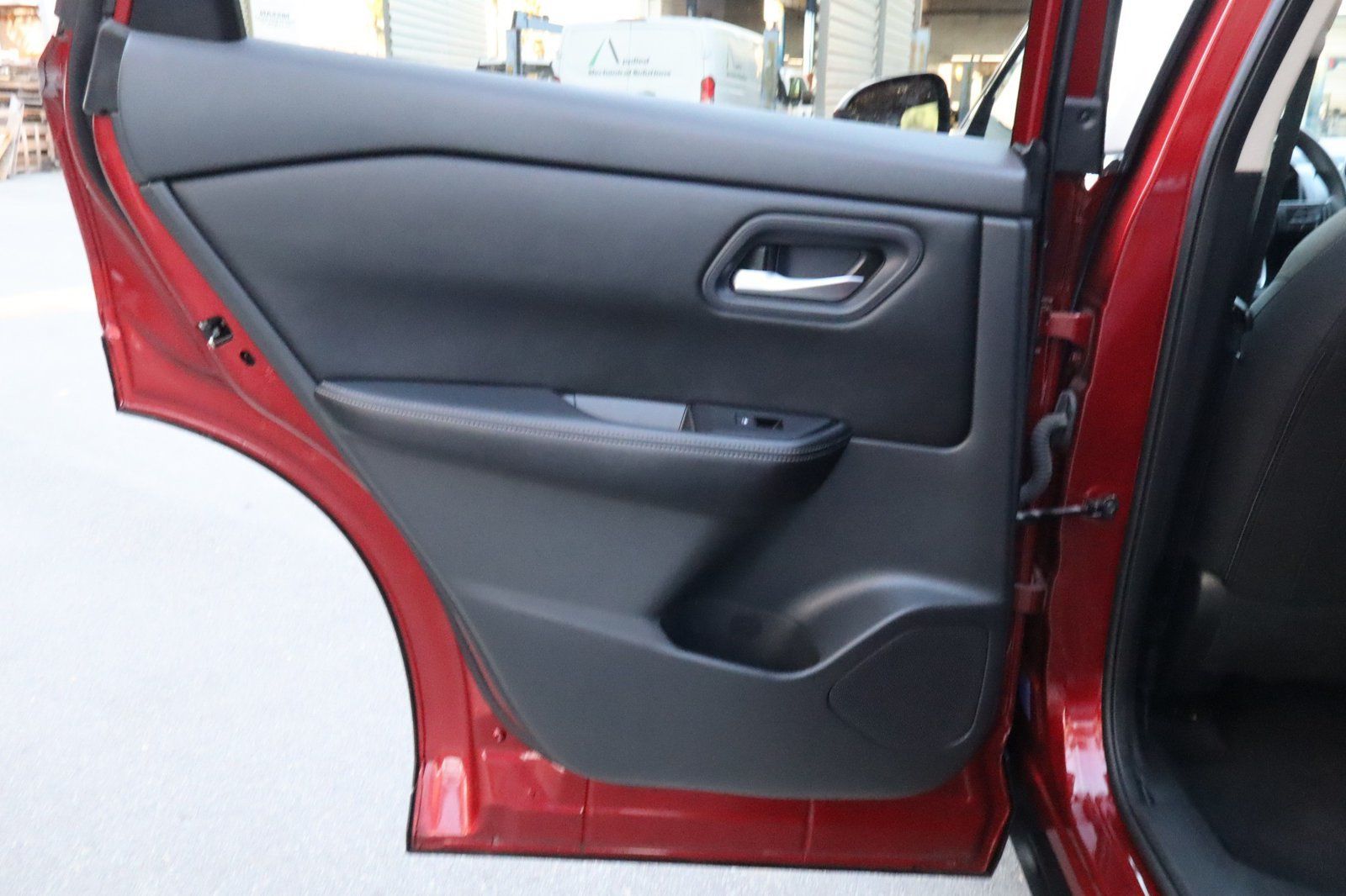 Used 2024 Nissan Rogue SV FWD image 37
