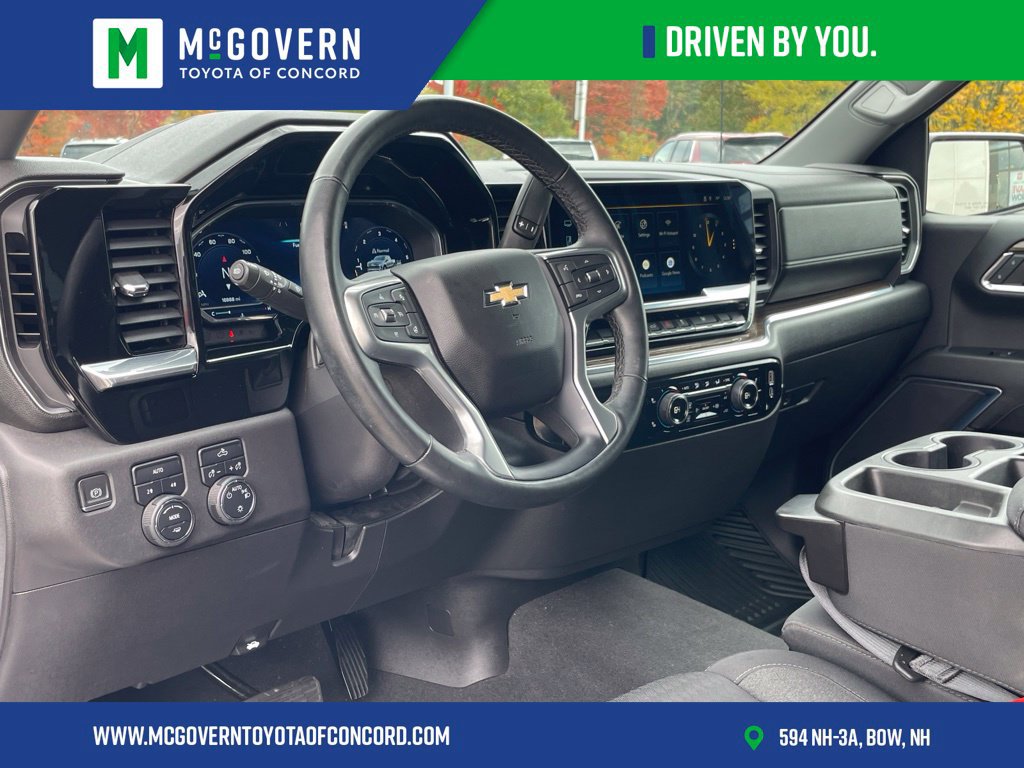 Used 2023 Chevrolet Silverado 1500 LT AWD/4WD image 13