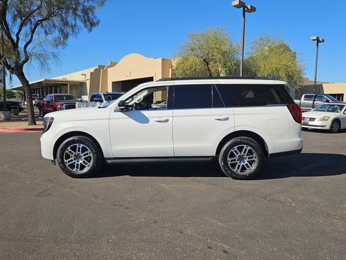 New 2025 Ford Expedition Active image 5