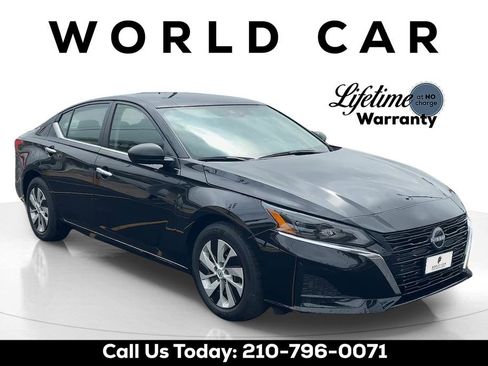 Used 2025 Nissan Altima 2.5 S FWD image 1