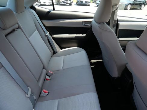 Used 2016 Toyota Corolla LE FWD image 30
