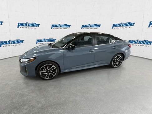 Used 2024 Nissan Sentra SR w/ SR Premium Package FWD image 6