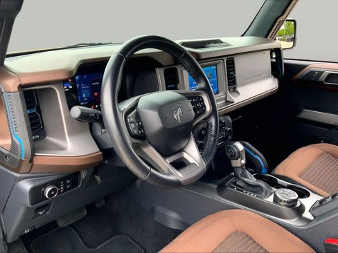 Used 2023 Ford Bronco Outer Banks AWD/4WD image 17