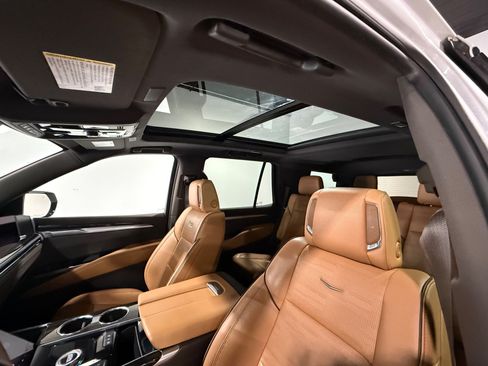 Used 2025 Cadillac Escalade Premium Luxury w/ Touring Package AWD/4WD image 26