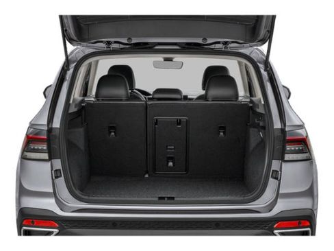 New 2025 Volkswagen Taos SEL w/ Black Wheel Plus Package image 13