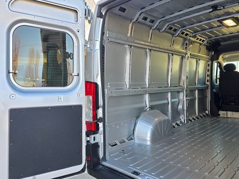 Used 2025 RAM ProMaster 3500 w/ Quick Order Package 22H SLT+ image 12