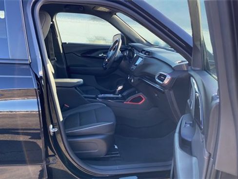 Used 2023 Chevrolet TrailBlazer RS image 13
