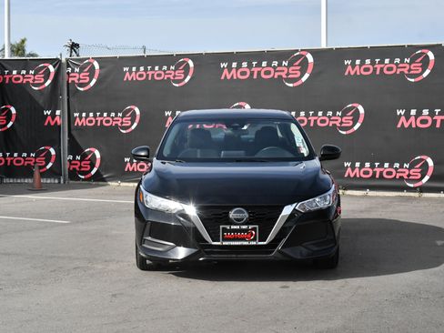 Used 2023 Nissan Sentra SV image 2