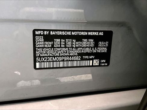 Used 2023 BMW X7 xDrive40i w/ M Sport Package AWD/4WD image 32