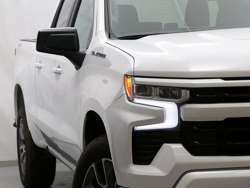 Used 2024 Chevrolet Silverado 1500 RST image 5