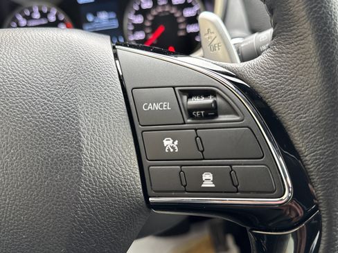 Used 2024 Mitsubishi Eclipse Cross SEL AWD/4WD image 18