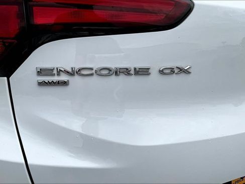 Used 2021 Buick Encore GX Preferred w/ Cold Weather Comfort Package AWD/4WD image 23
