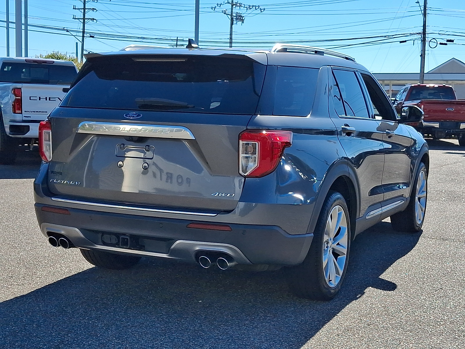 Certified 2023 Ford Explorer Platinum w/ Technology Package AWD/4WD image 10