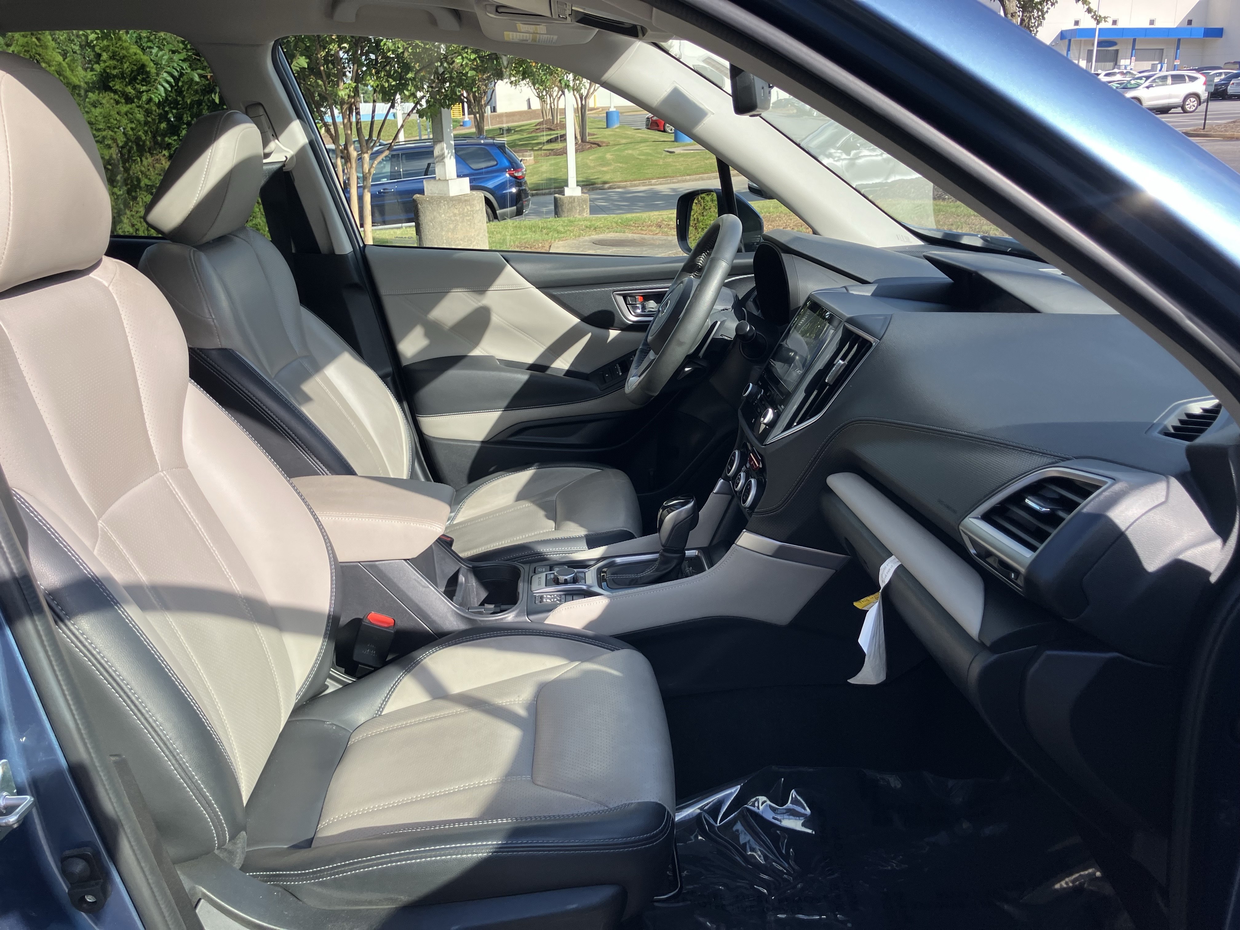 Used 2022 Subaru Forester Limited AWD/4WD image 36