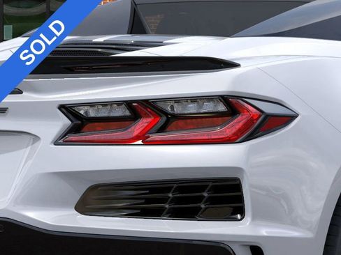 New 2026 Chevrolet Corvette E-Ray image 11