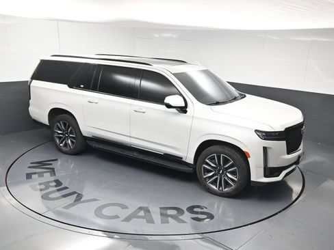 Used 2021 Cadillac Escalade ESV Sport AWD/4WD image 31