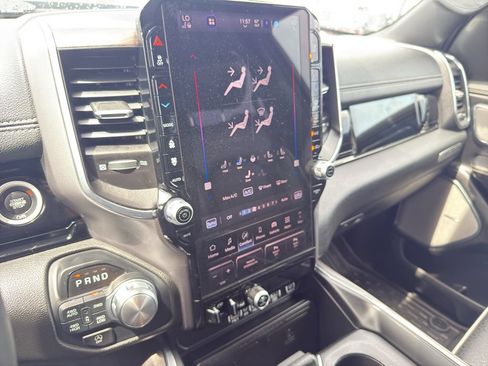 Used 2025 RAM 1500 Laramie AWD/4WD image 21