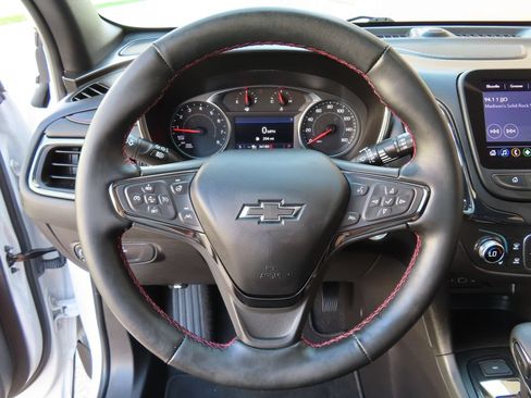 Used 2023 Chevrolet Equinox RS w/ RS Leather Package AWD/4WD image 25