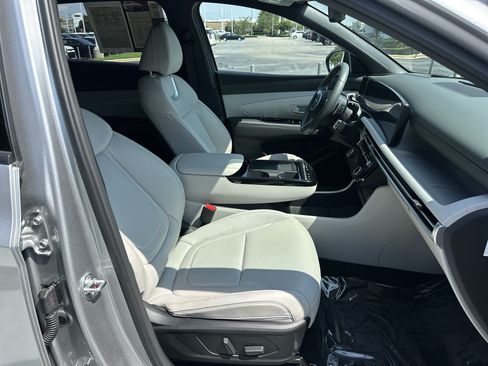 Used 2025 Hyundai Tucson Limited AWD/4WD image 33